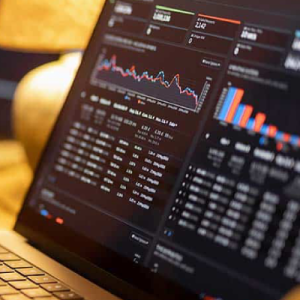 Curso de Especialización en Python Aplicado a Economía y Finanzas